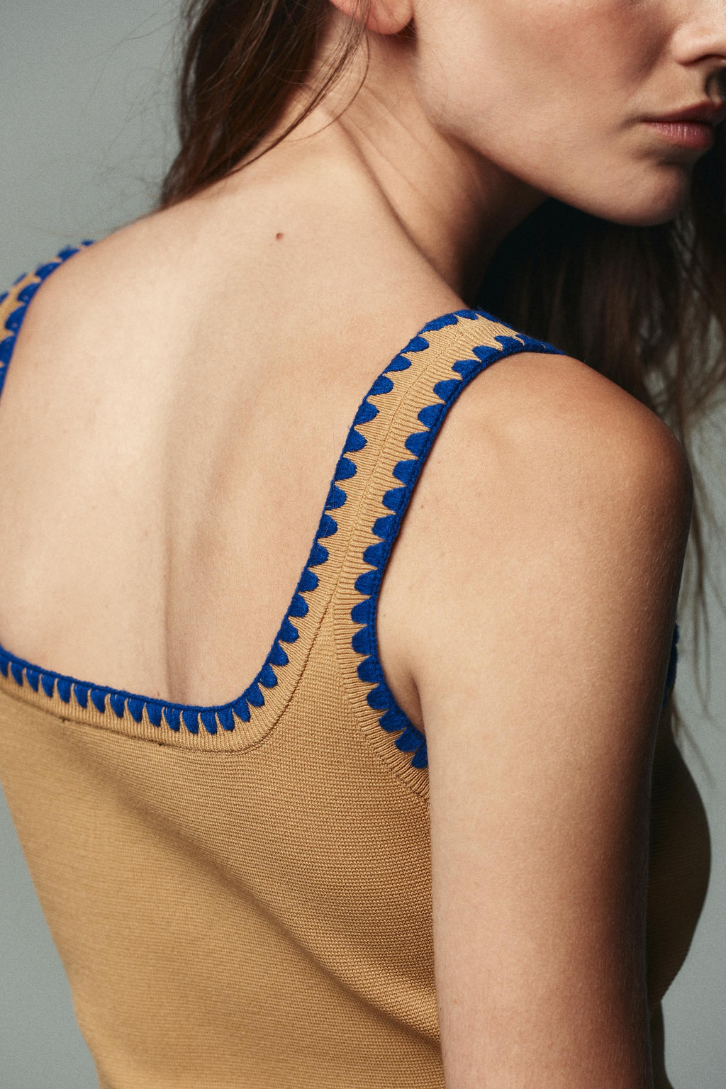 KNIT TOP WITH CONTRAST EMBROIDERY - Zara фото 6