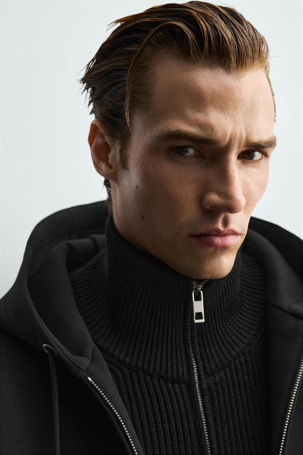NEOPRENE-EFFECT HOODIE - Zara фото 20