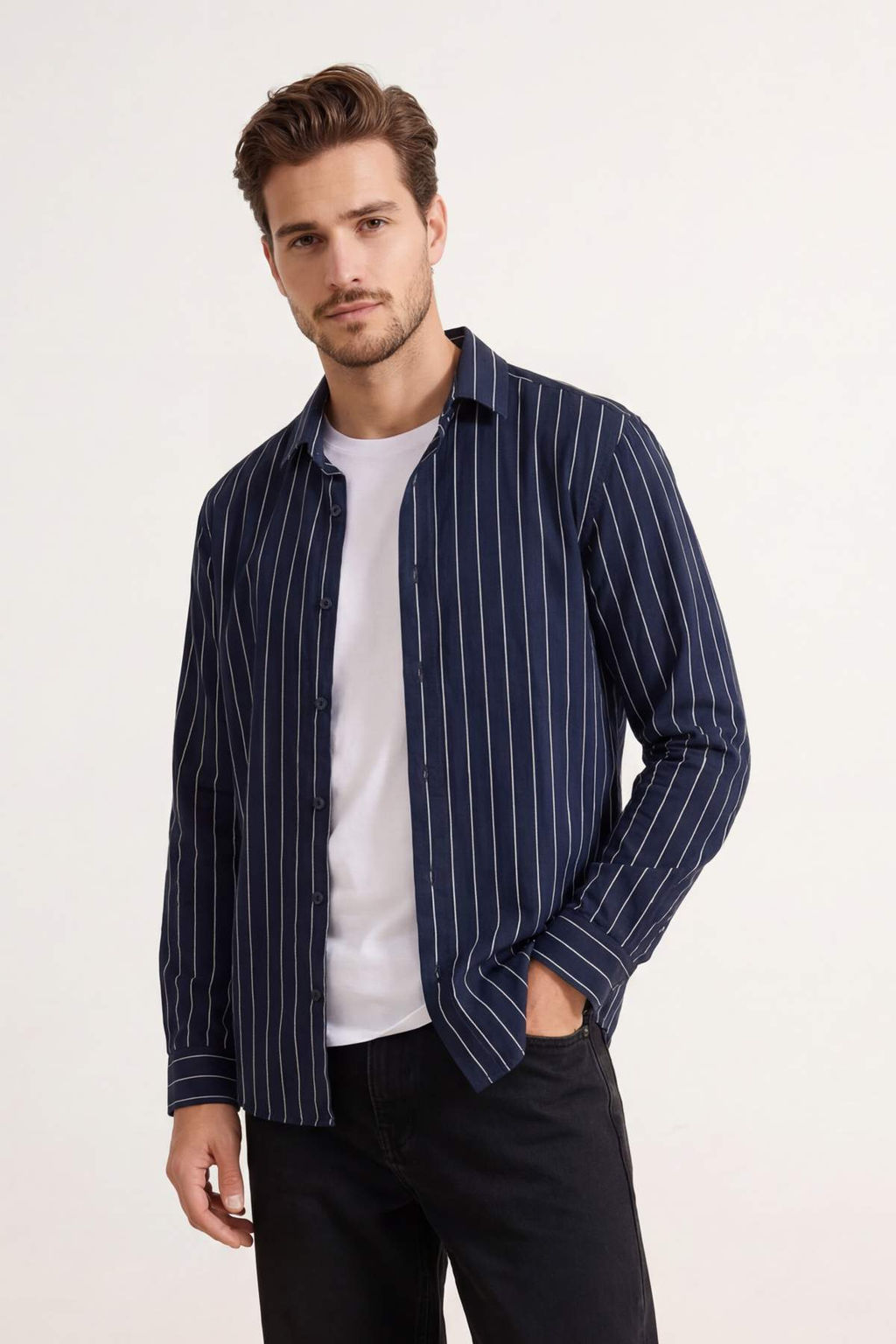 Lacivert Cizgili Regular Erkek Gomlek TMNSS26GO00014