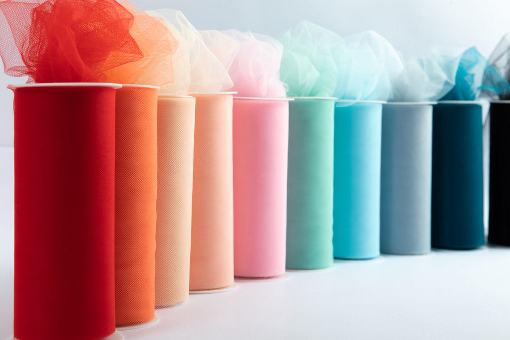 Ткань FTN/R Фатин в шпульке 20 г/кв.м 1 г/кв.м 22.86 м 15 см 100% нейлон