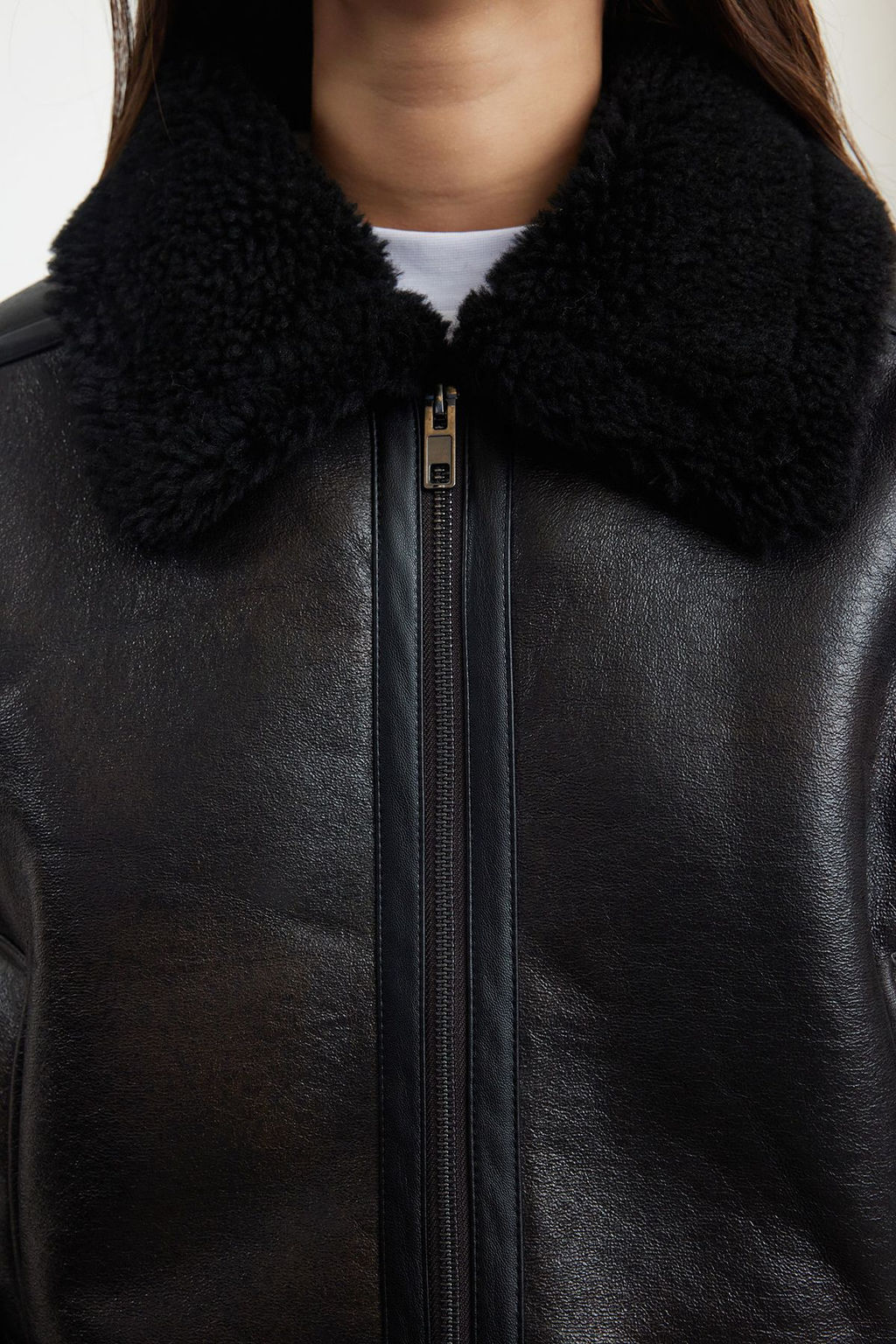 Kahverengi Oversize Kal?p Pelus Detayl? Biker Ceket Mont TWOAW25MO00032 - Trendyolmilla фото 6