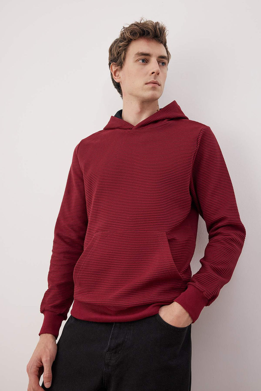 Lacivert Regular/Normal Kesim Kapusonlu Dokulu Sweatshirt TMNAW26SW00068 - Trendyolmilla фото 19