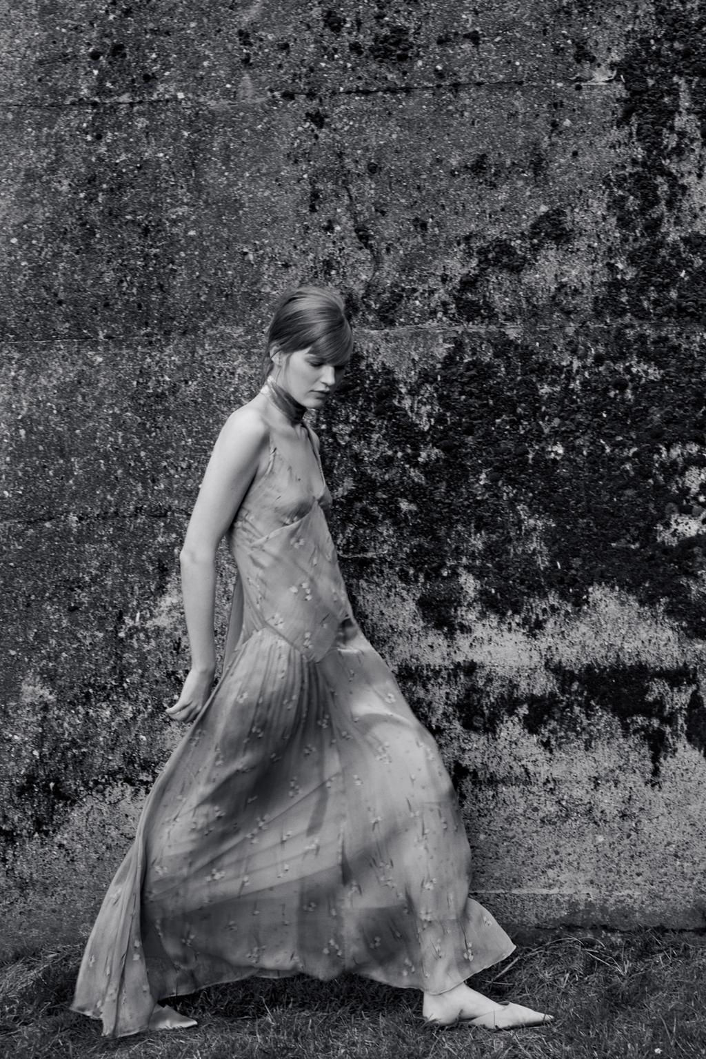 LONG DRESS WITH FLORAL PRINT - Zara фото 5