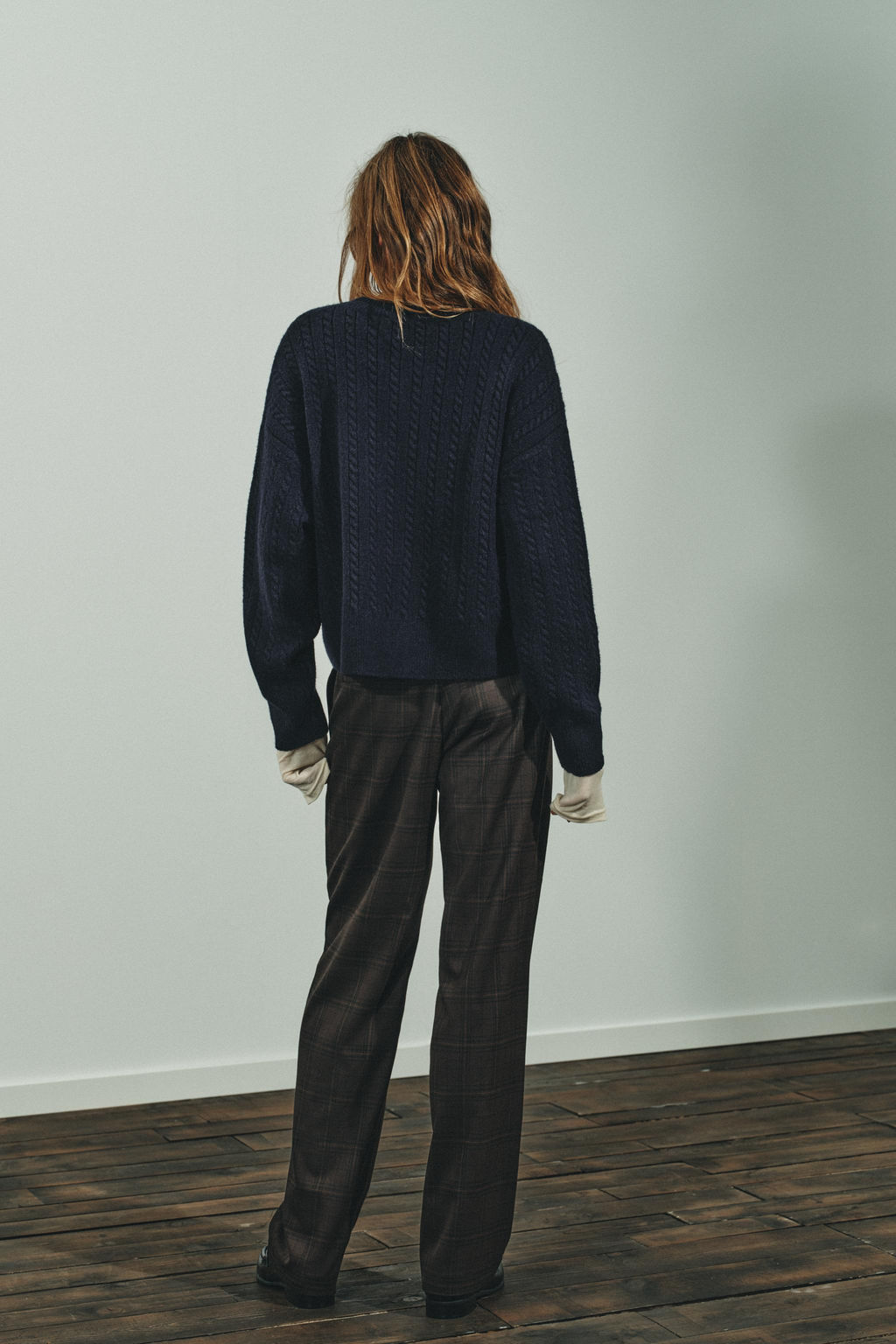 CHECK TROUSERS WITH SEAM DETAILS - Zara фото 6