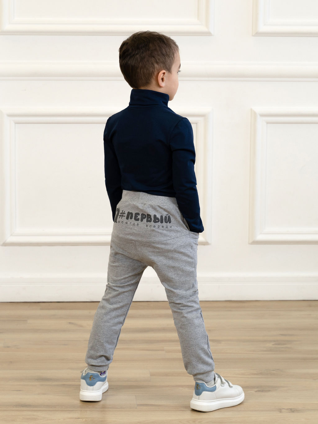 Детские джоггеры серые