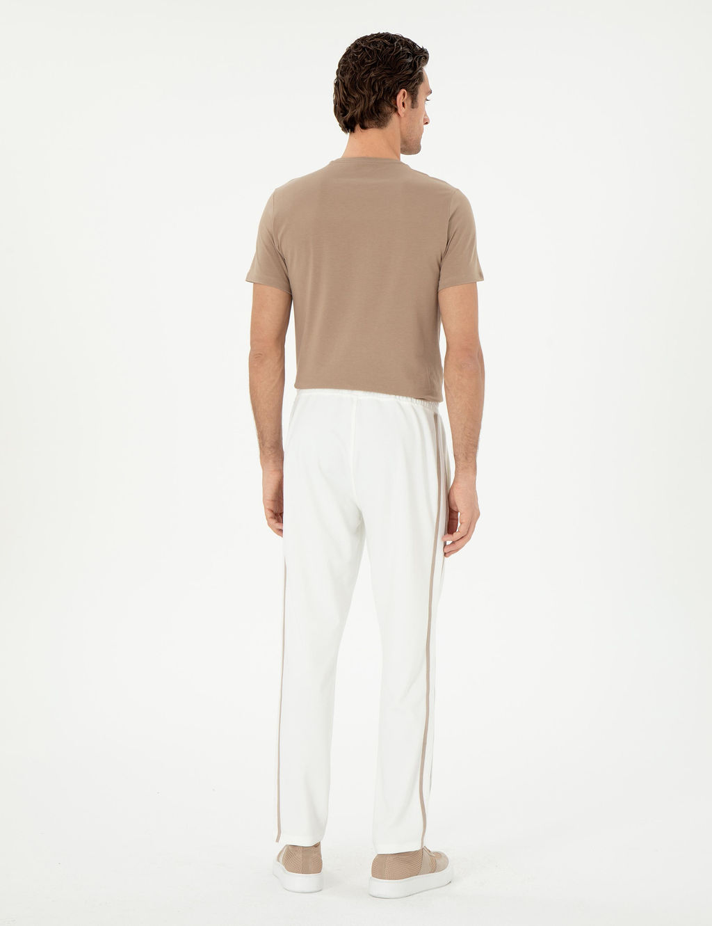 Ekru Regular Fit D_z Pa_a E_ofman Alt_