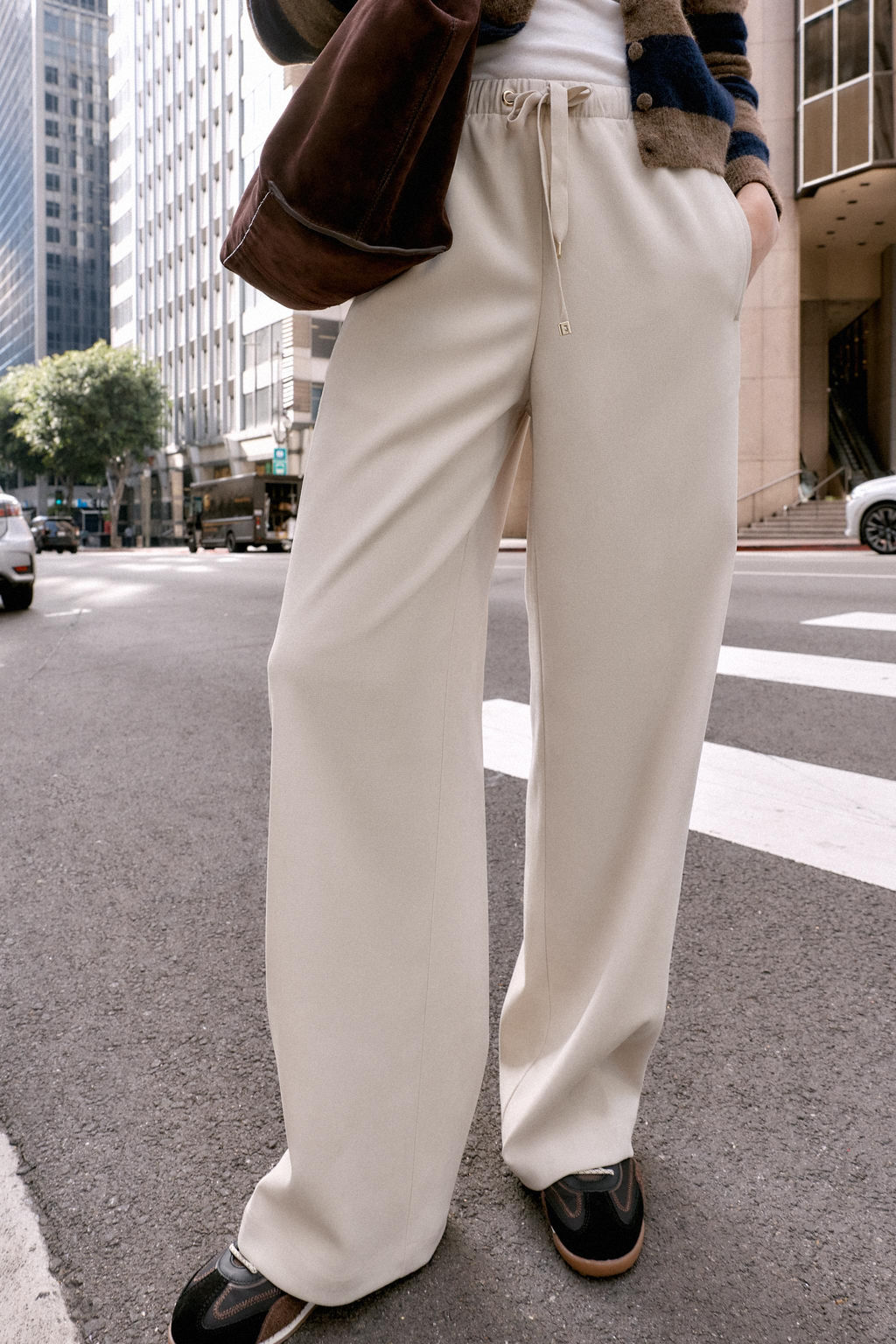 WIDE-LEG TROUSERS WITH ELASTIC WAISTBAND - Zara фото 2