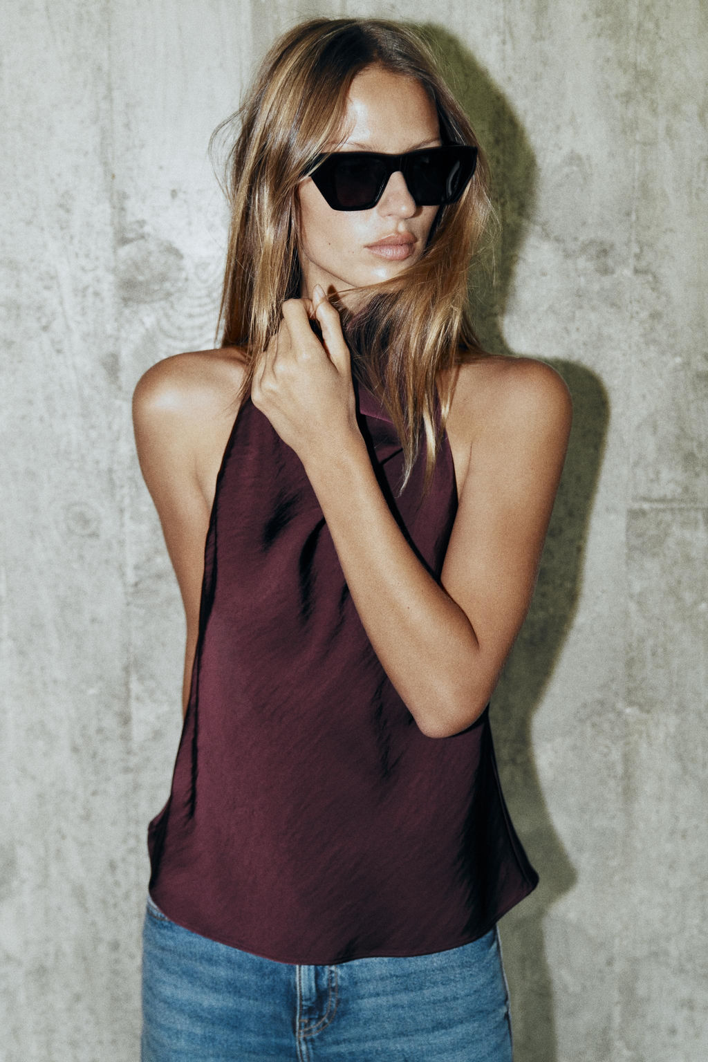 TOP HALTER SATINADO / Burgundy