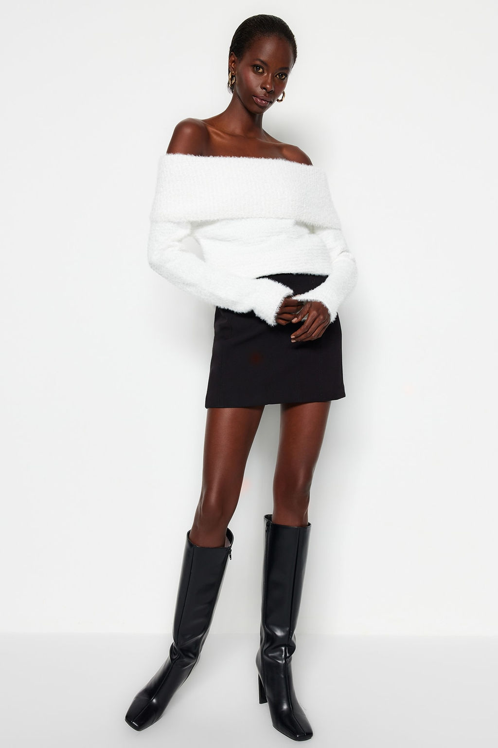 Ekru Carmen Yaka Tuylu/Sakal Iplikli Triko Kazak TWOAW24KZ00121