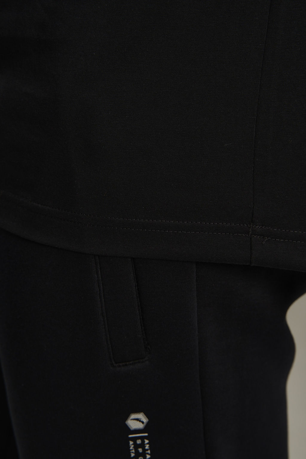 Футболка Черный COMMUTE SS Tee