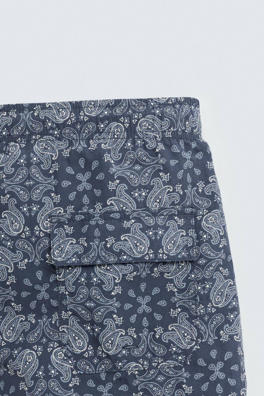 PAISLEY PRINTED MID-LENGTH SWIMMING TRUNKS - Zara фото 4