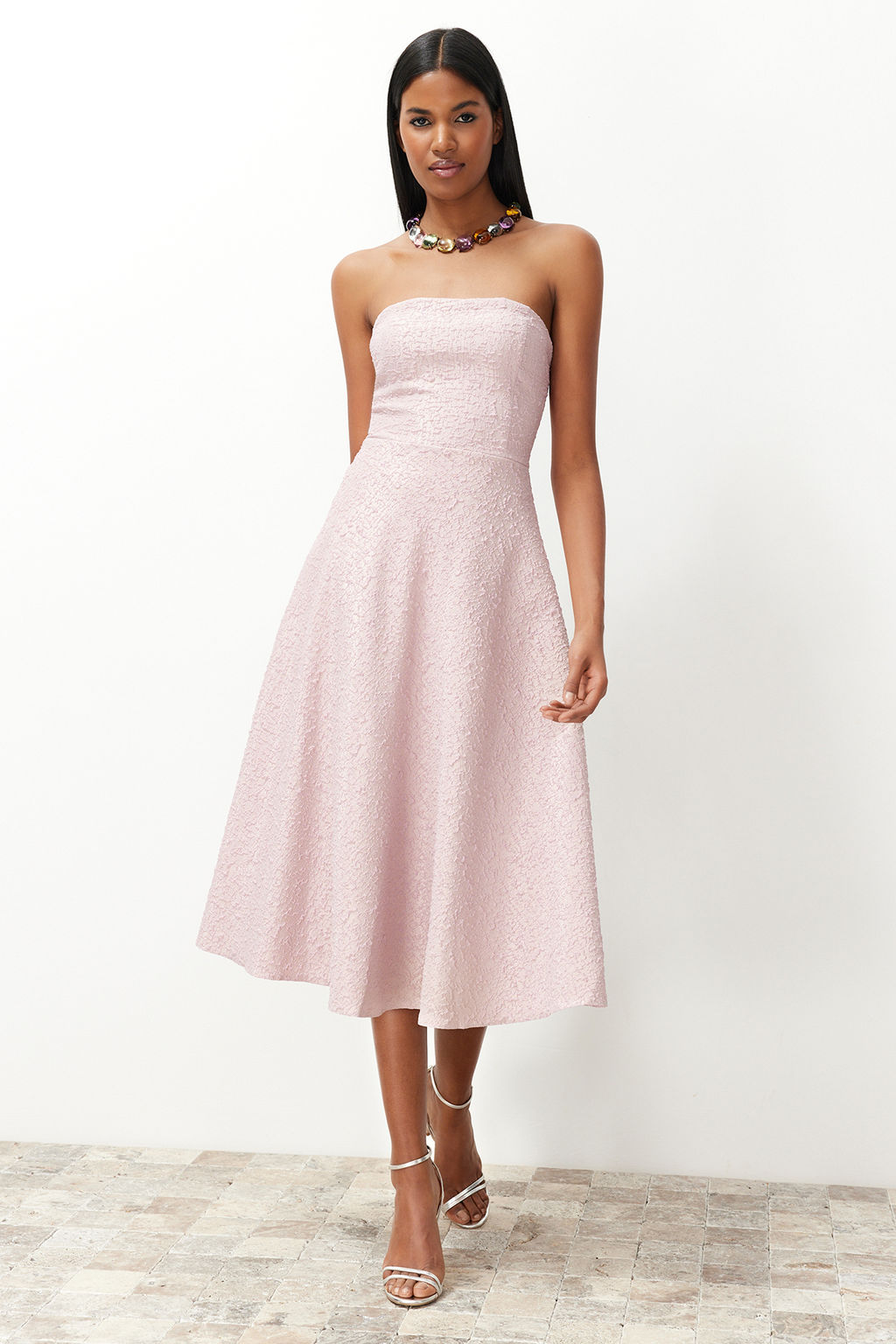 TRENDYOLMILLA Pudra A-Kesim Dokuma S?k Abiye Elbise TPRSS24EL00160 фото 3