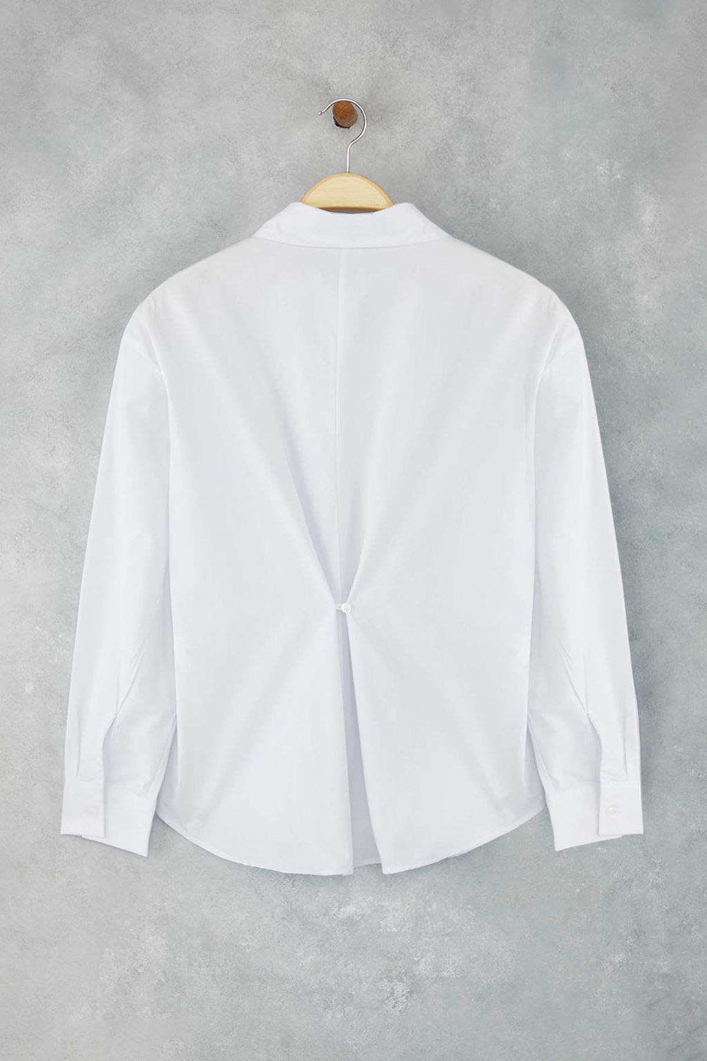 Beyaz Arkas? Dugme Detayl? Oversize Gomlek TWOAW26GO00009 - Trendyolmilla фото 10