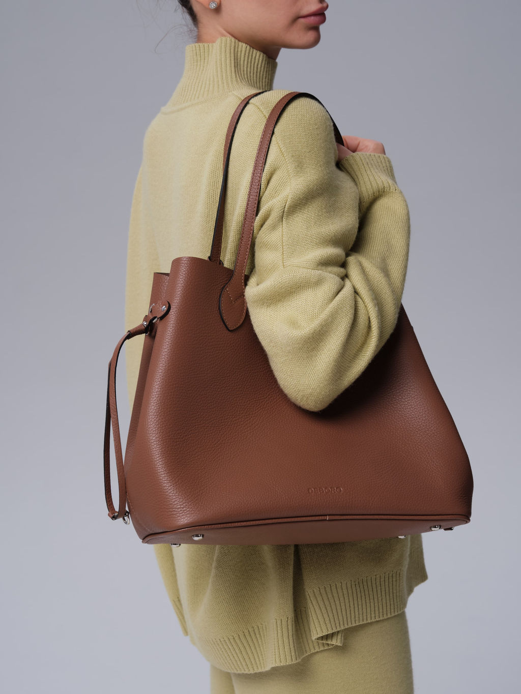 Сумка кожаная шоппер Deboro 30890 темный орех