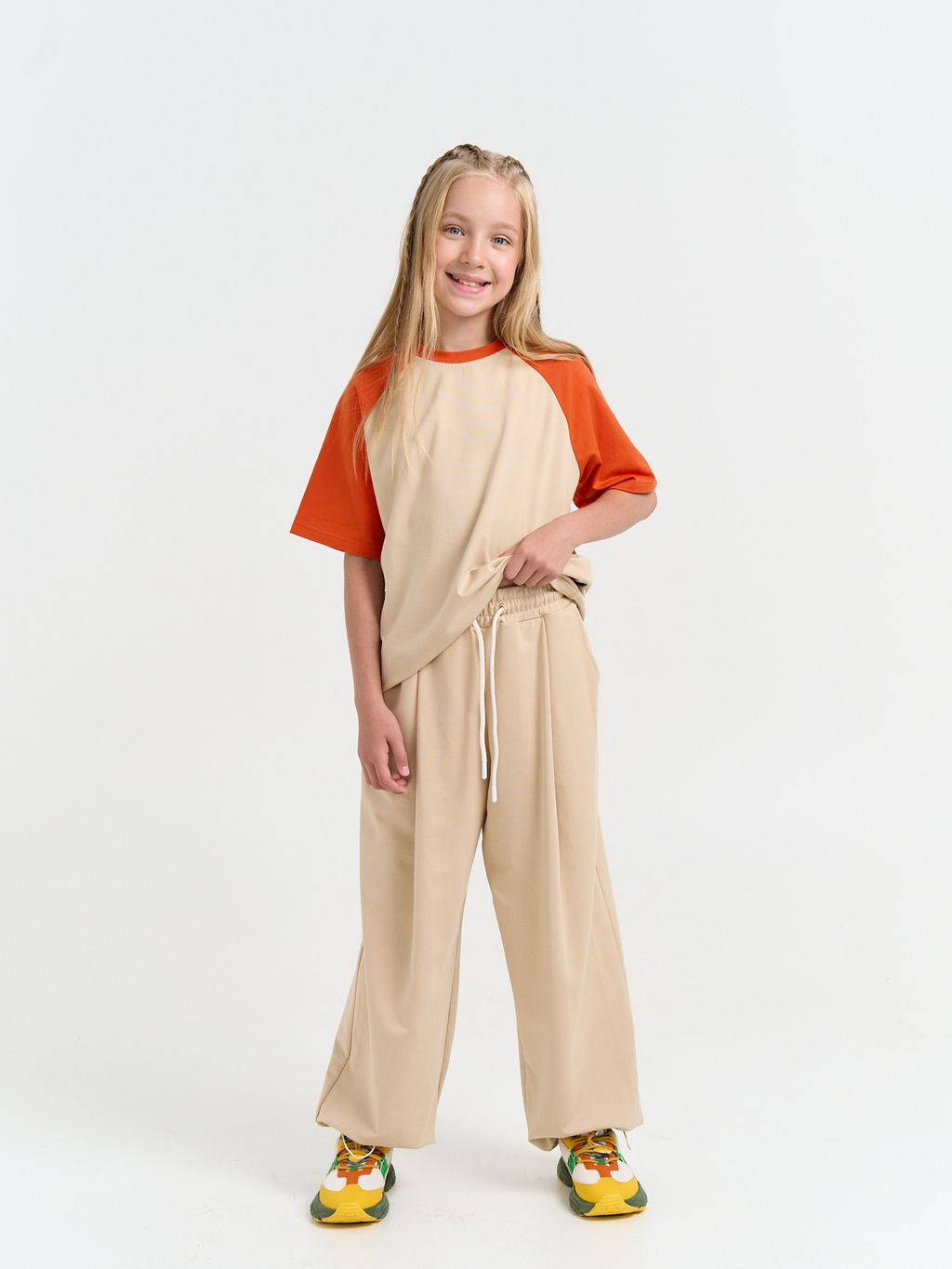 Джоггеры оверсайз облегченные Крем-брюле с карманами 7+