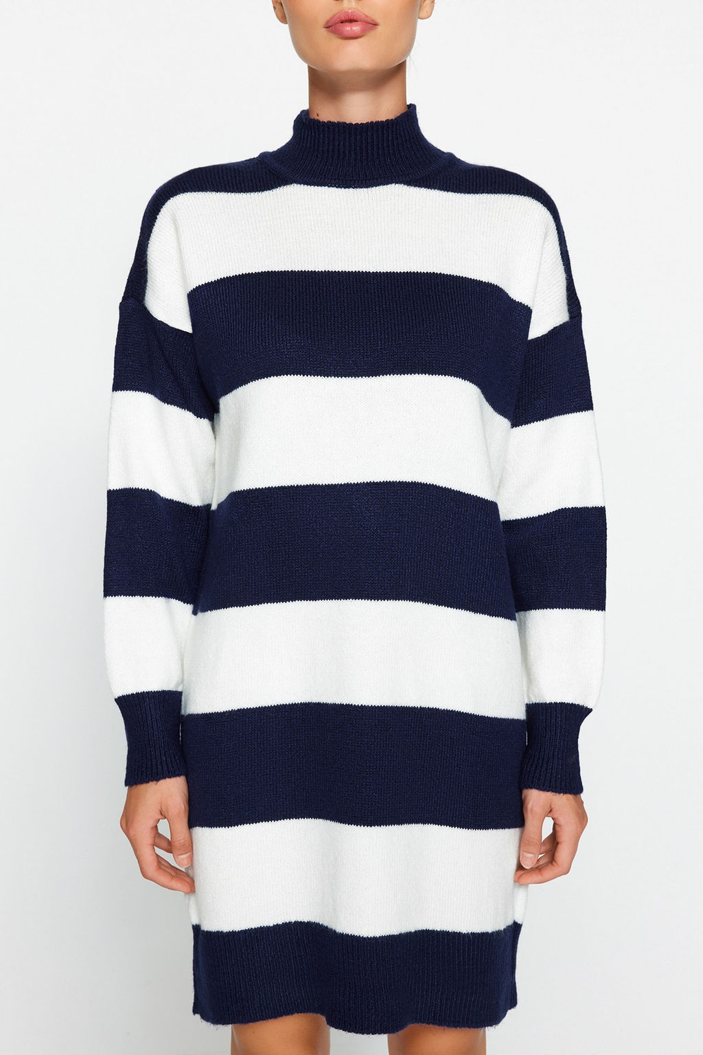 TRENDYOLMILLA Lacivert Mini Triko Genis Kal?p Dik Yaka Kazak Elbise TWOAW24EL00059  фото 3