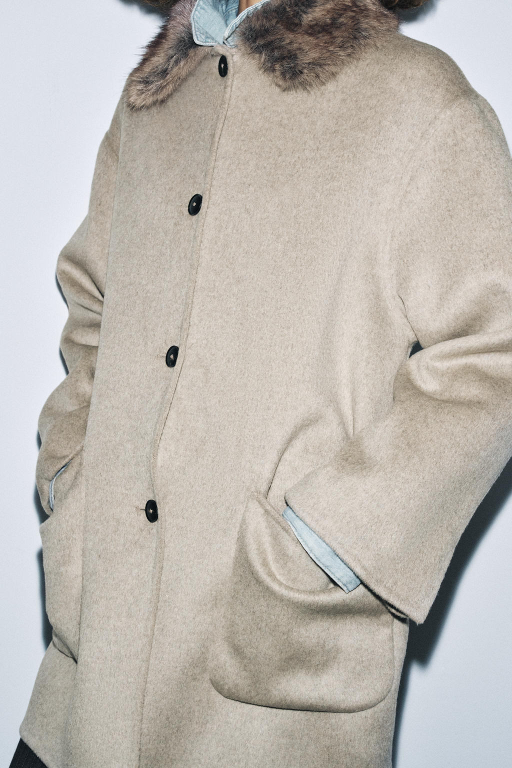 WOOL COAT WITH FAUX FUR COLLAR ZW COLLECTION - Zara фото 4