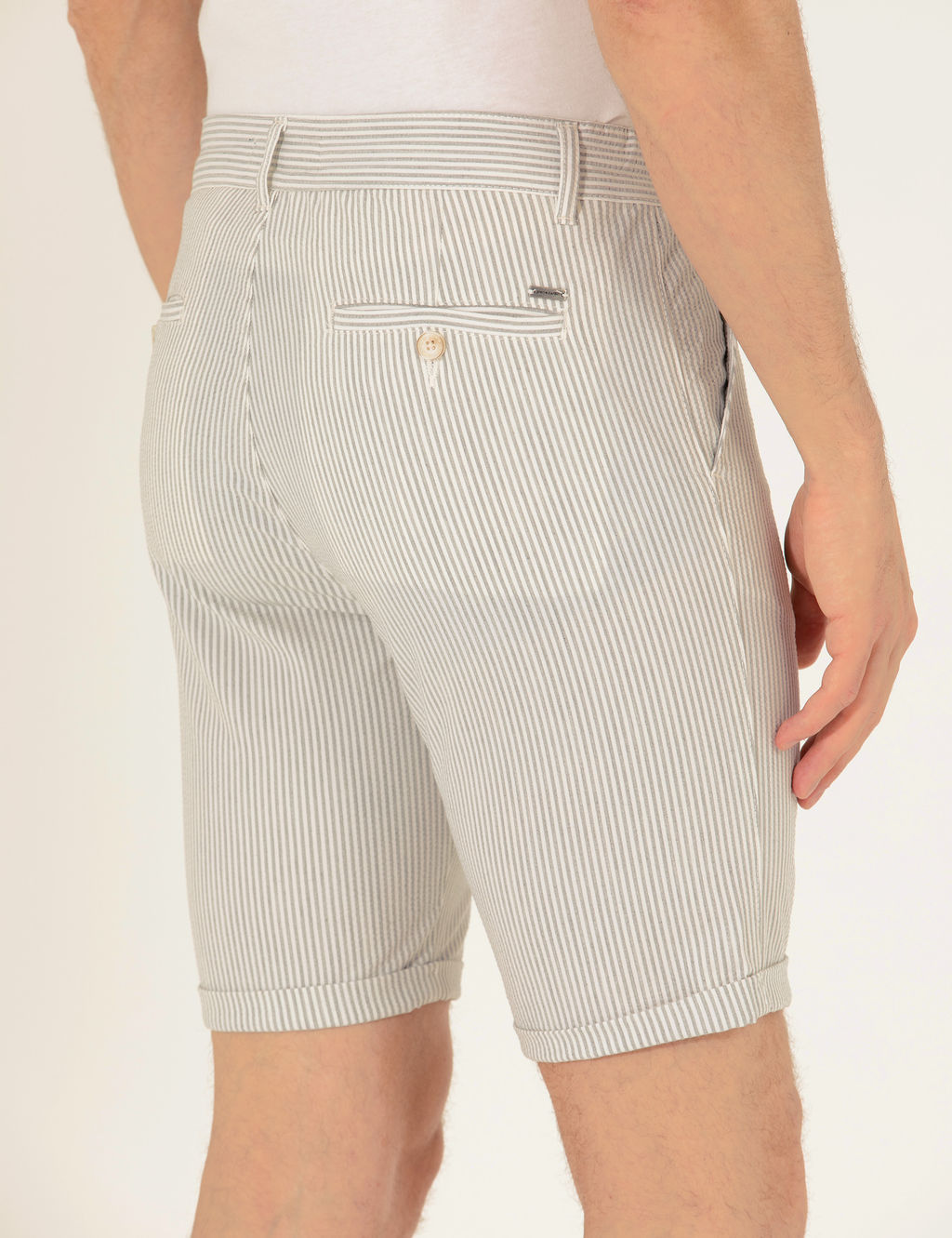 Gri Slim Fit Beli Lastikli _izgili Ba_c_kl_ Bermuda _ort