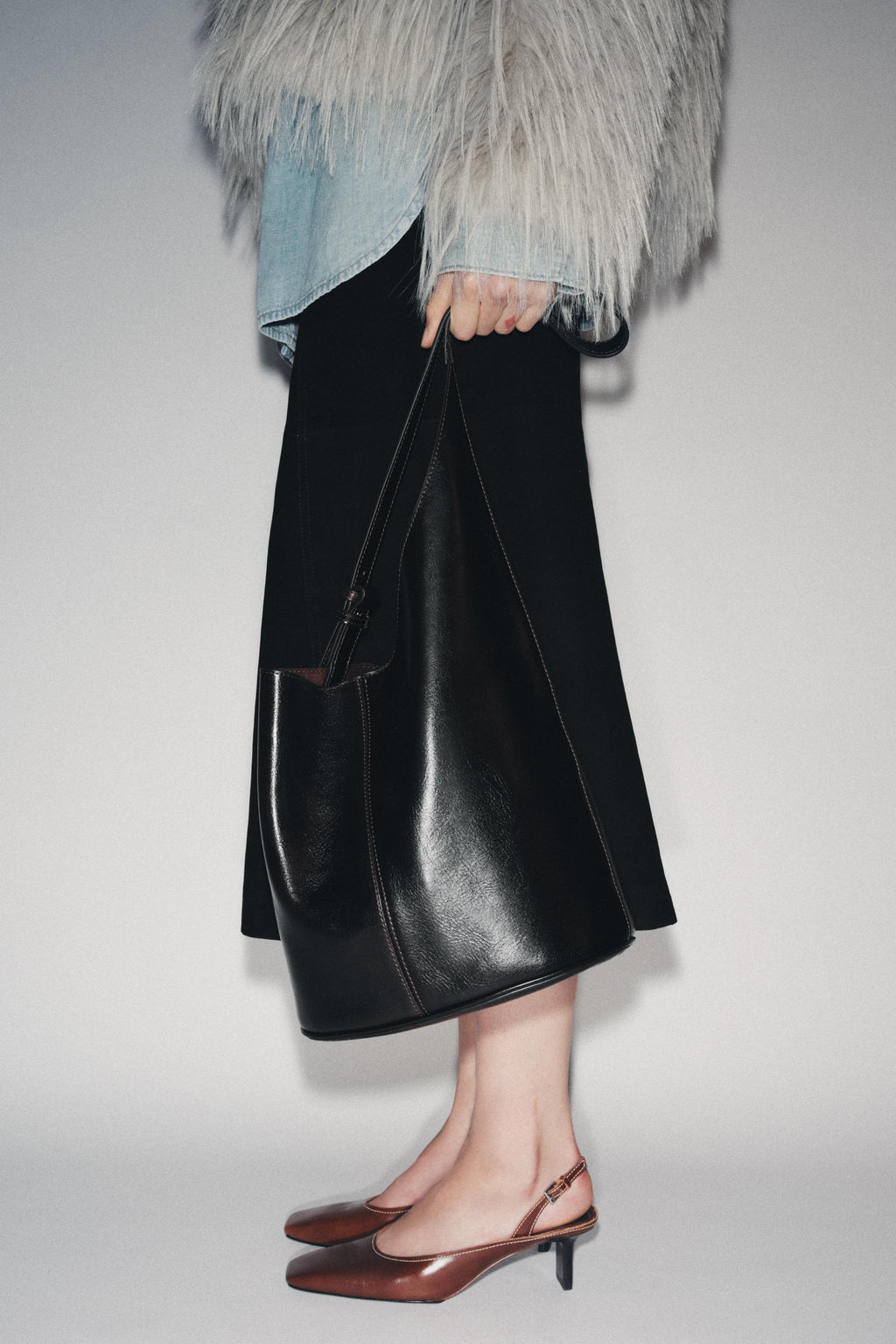 LEATHER SLINGBACK SHOES LIMITED EDITION