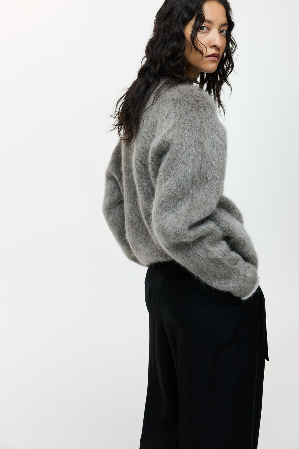 Pantal?n amplio con cintur?n - H&m фото 4