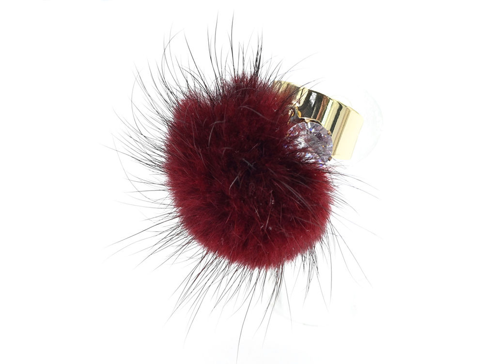 Кольцо с цирконом и мехом цв.бордовый