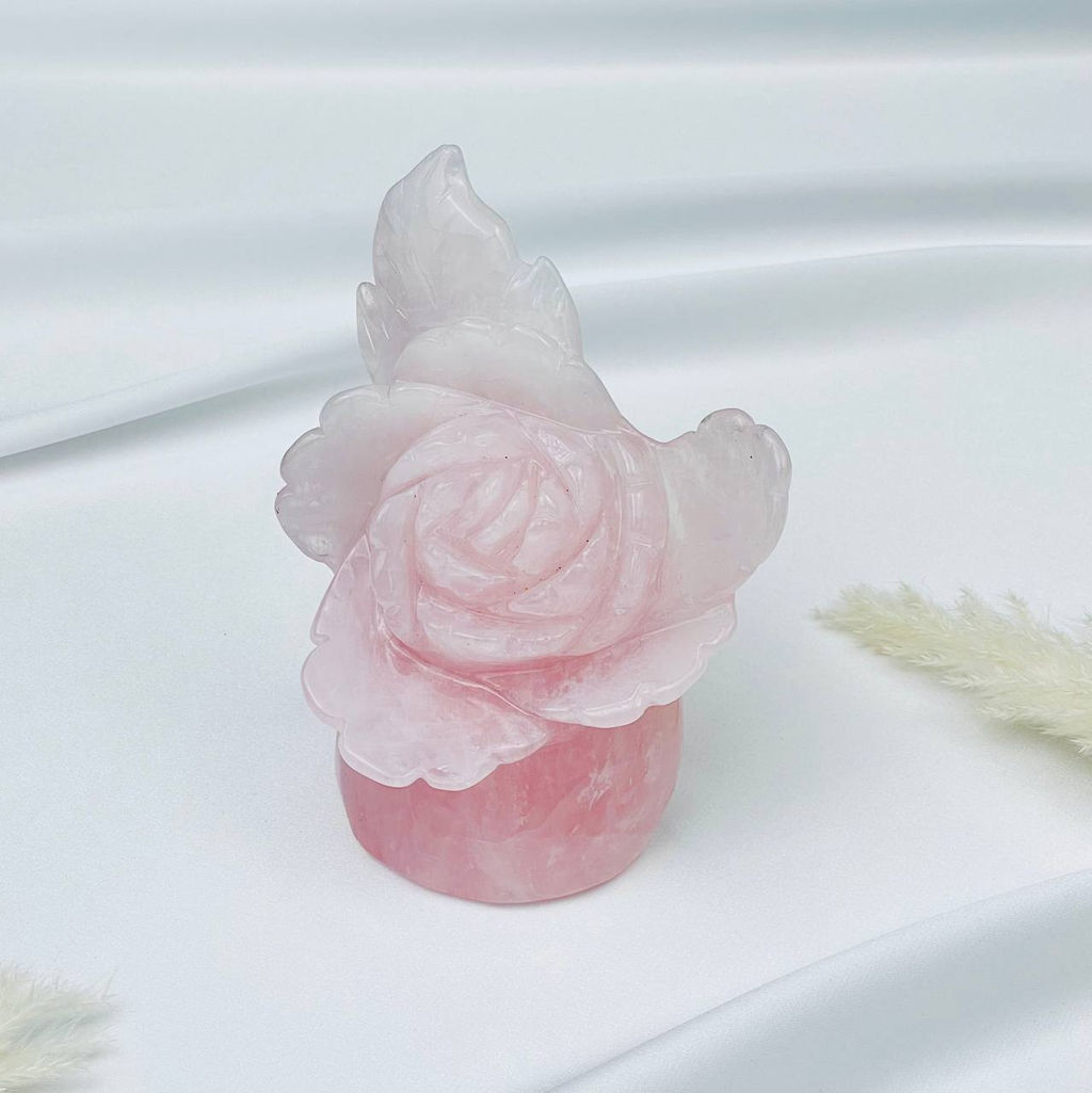 Цветок из Розового кварца