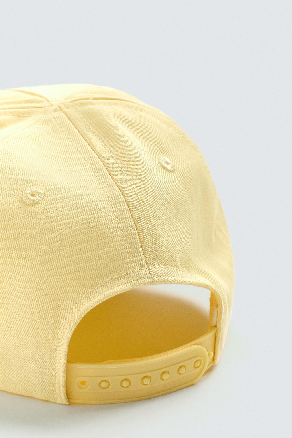 TEXT CAP HARRY LAMBERT FOR ZARA X DISNEY  фото 4