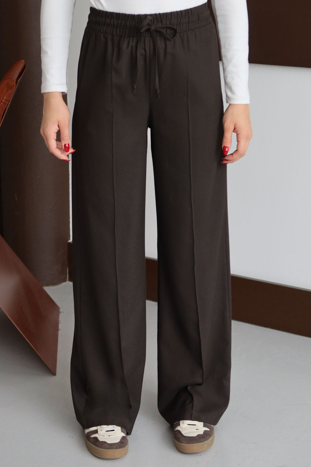 Kahverengi Nervurlu Genis Paca Uzun Dokuma Pantolon TWOAW26PL00111