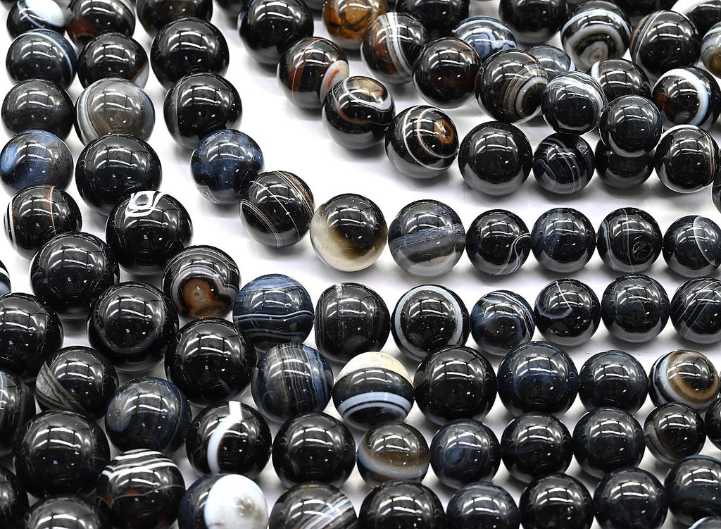 Бусины из агата глазкового Шарик на увеличение 6-16мм, 42см, 39 бусин Радуга камня