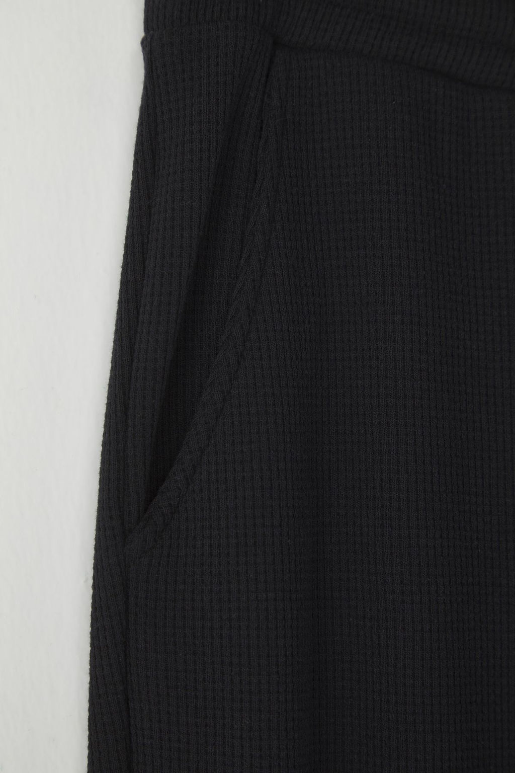 TRENDYOL MAN Siyah Wide Leg/Genis Kesim Waffle Dokulu Esofman Alt? Pantolon TMNSS25EA00000 - Trendyolmilla фото 6