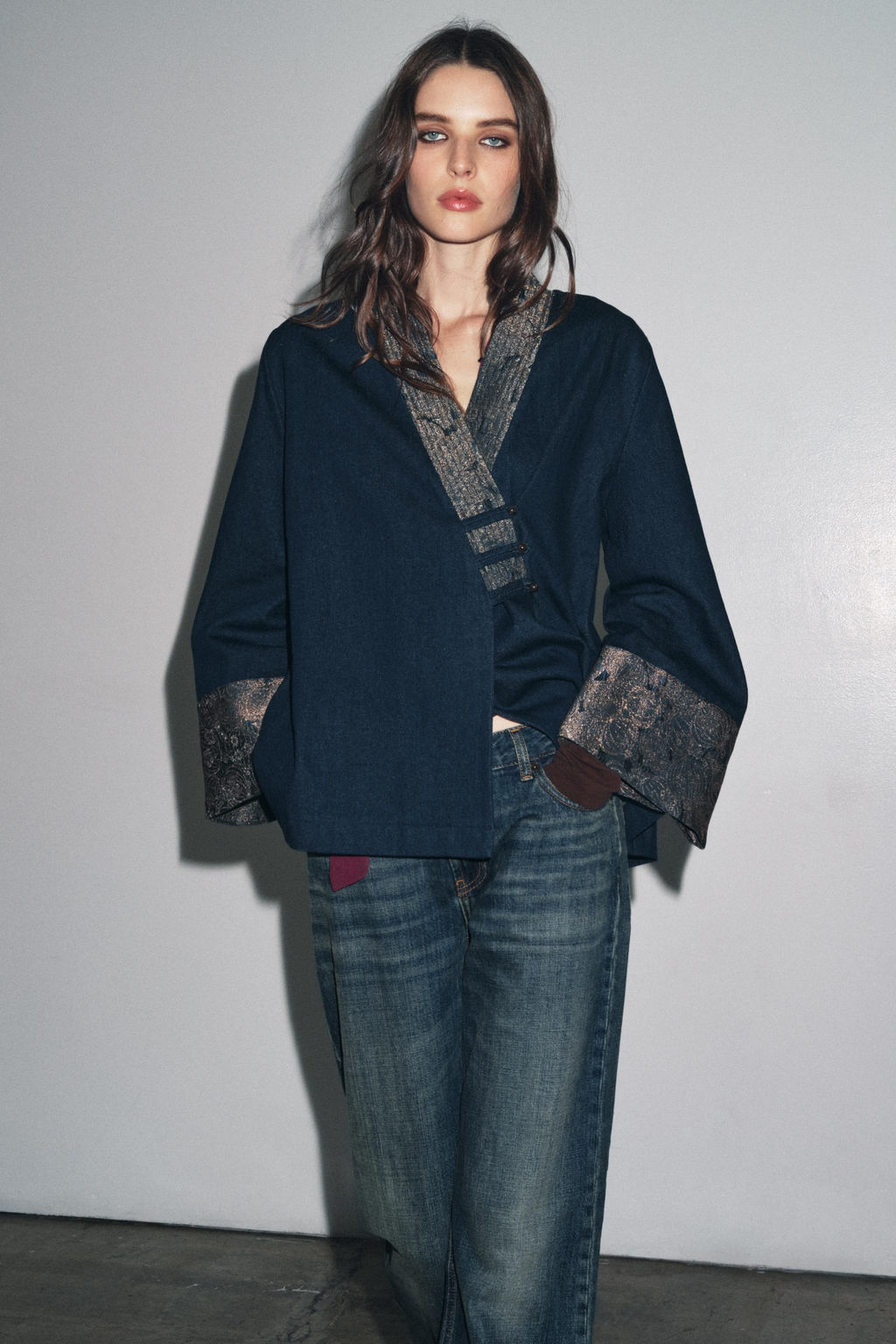 JACQUARD DENIM-EFFECT KIMONO - Zara фото 4