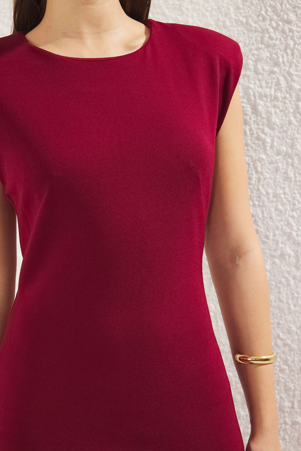 TRENDYOLMILLA Siyah Fitted/Vucuda Oturan Vatkal? Esnek Midi Orme Elbise TWOSS25EL00113  фото 6