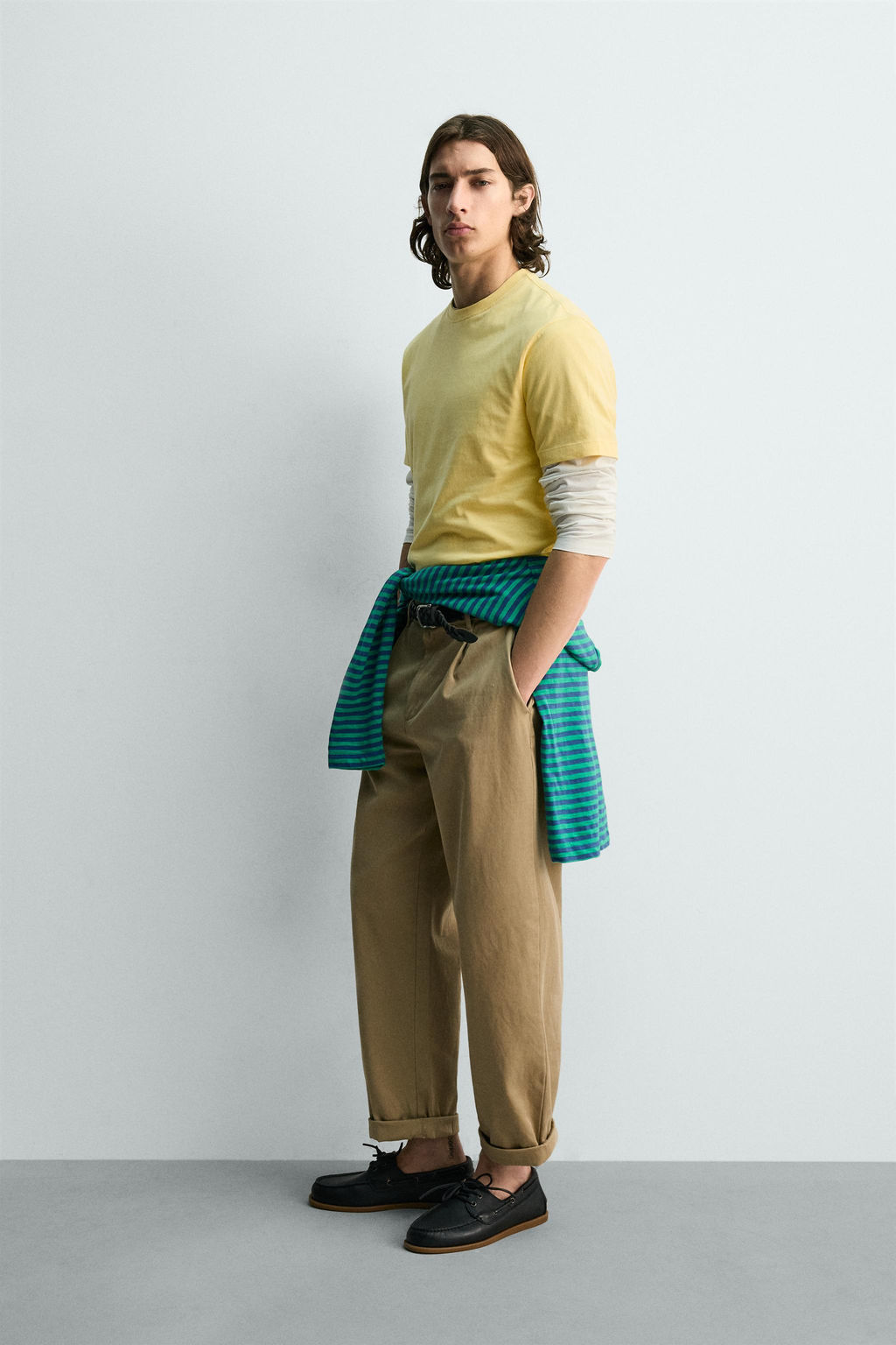 CAMISETA REGULAR FIT JACQUARD RAYAS / Amarillo