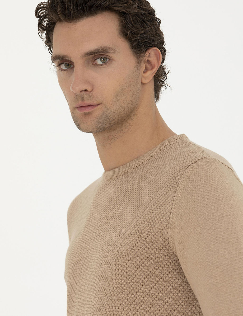 Верблюжий трикотаж приталенного кроя с круглым вырезом - Cacharel фото 2