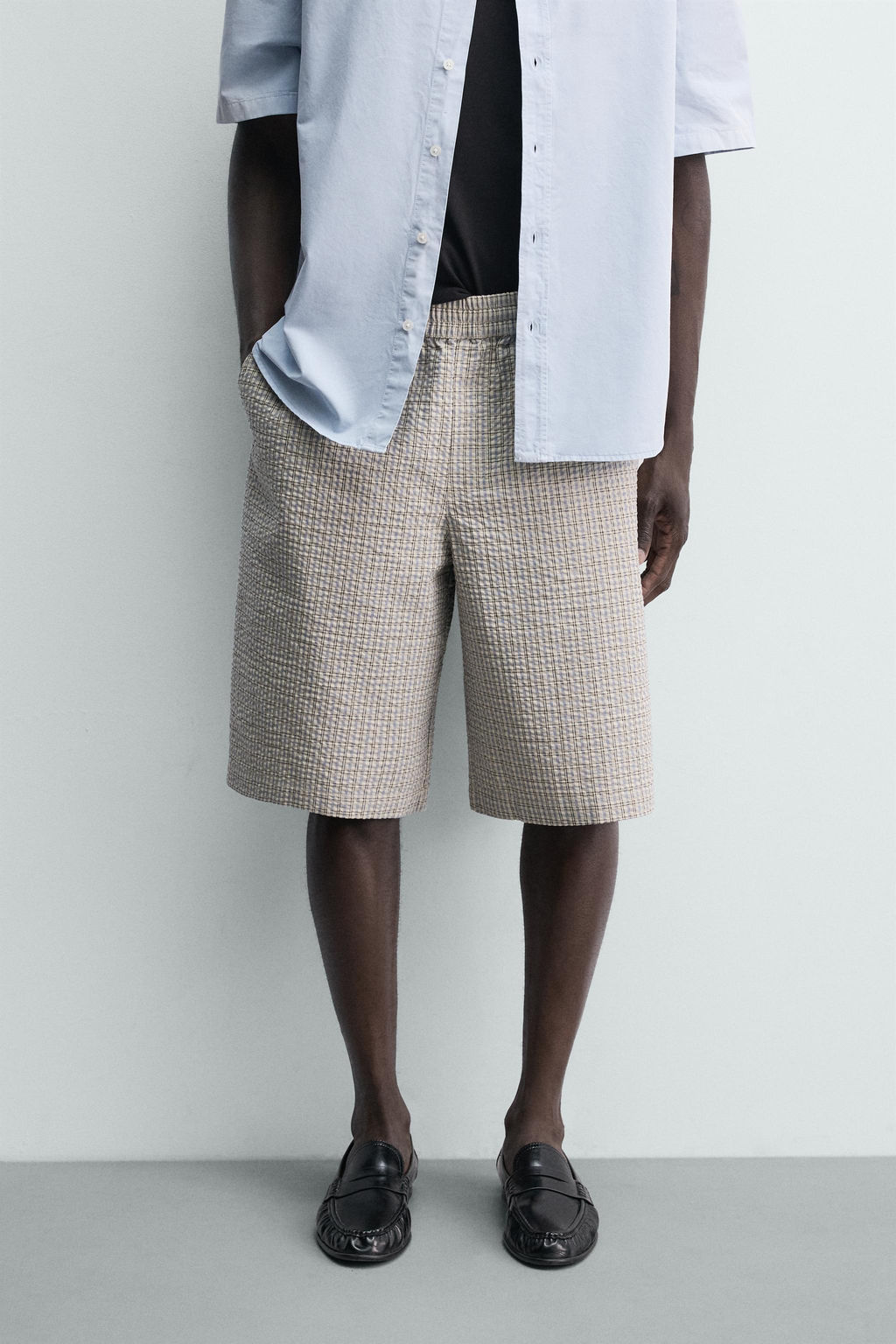 BERMUDA CARGO RELAXED FIT TEXTURA / Negro - Zara фото 2