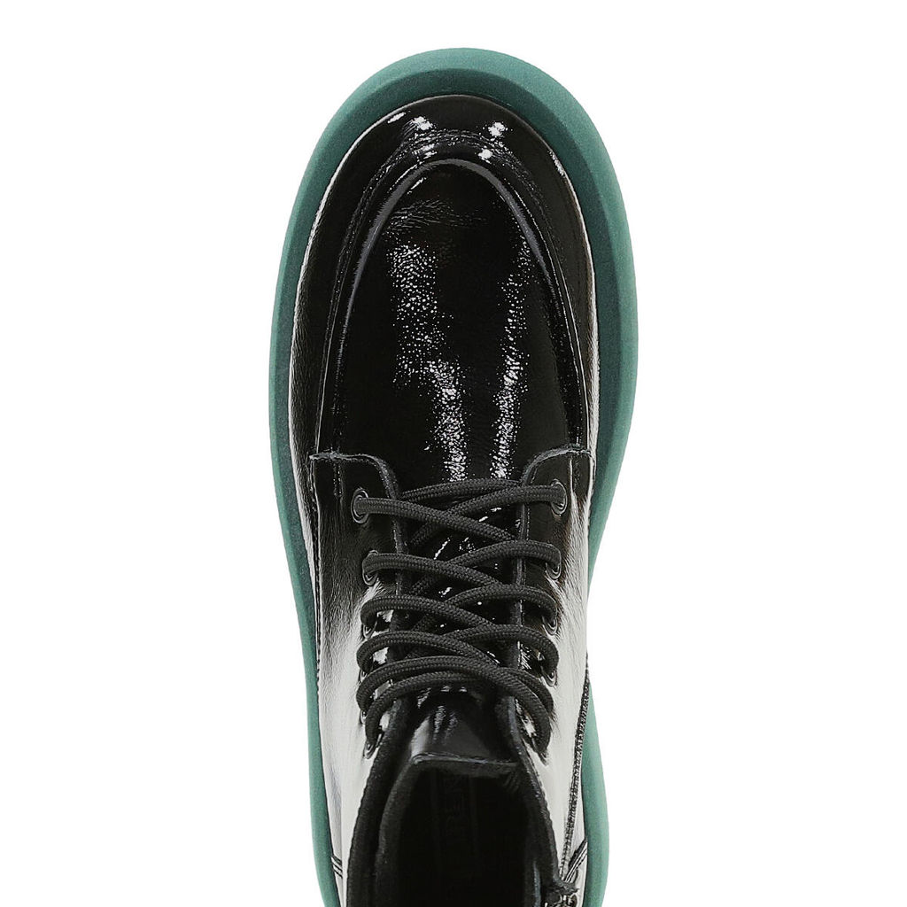 Ботинки девичьи