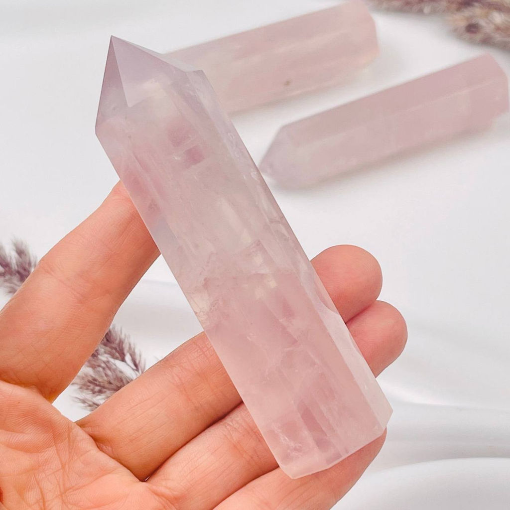 Кристалл из Розового кварца