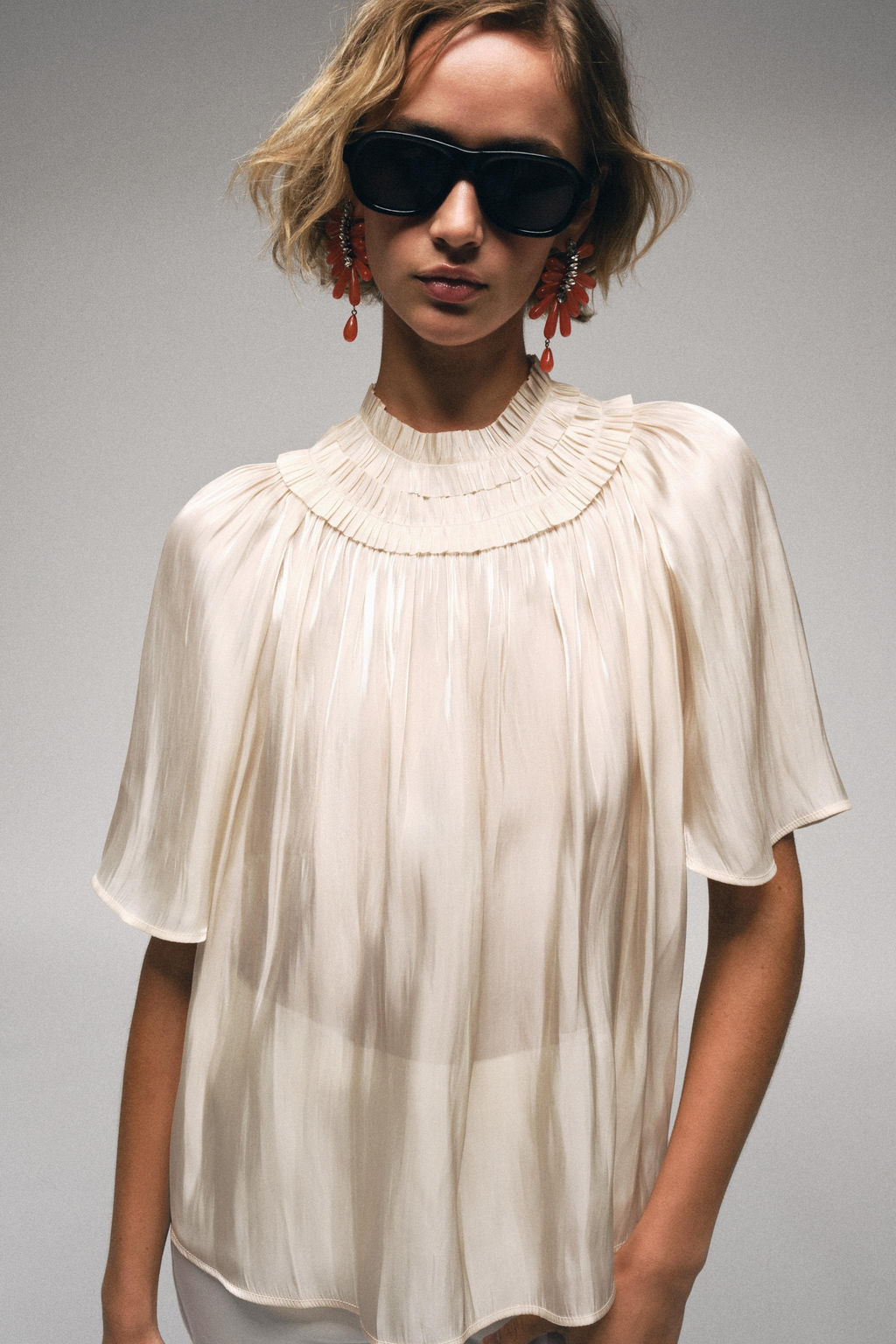 BLUSA EFECTO BRILLO / Vainilla - Zara фото 2