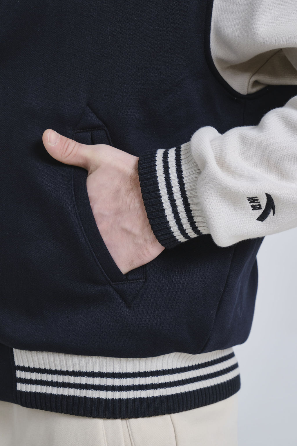 Бомбер Чёрный - Anta фото 3