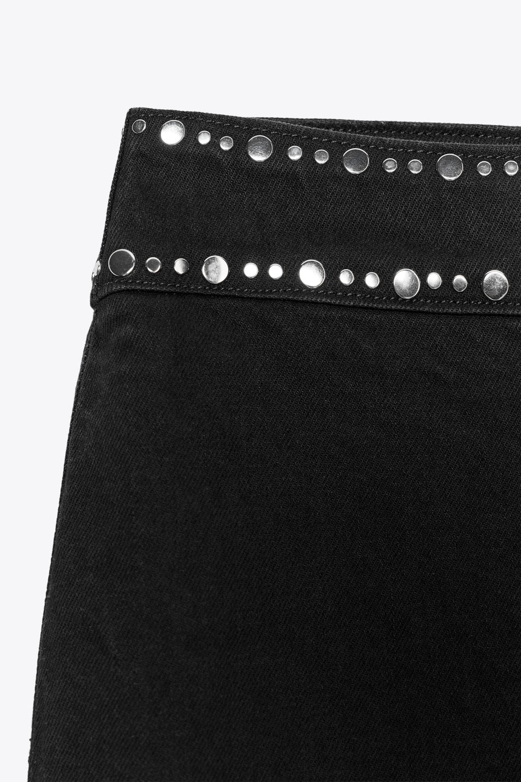 Z1975 HIGH-WAIST STRAIGHT LONG LENGTH JEANS WITH STUDS