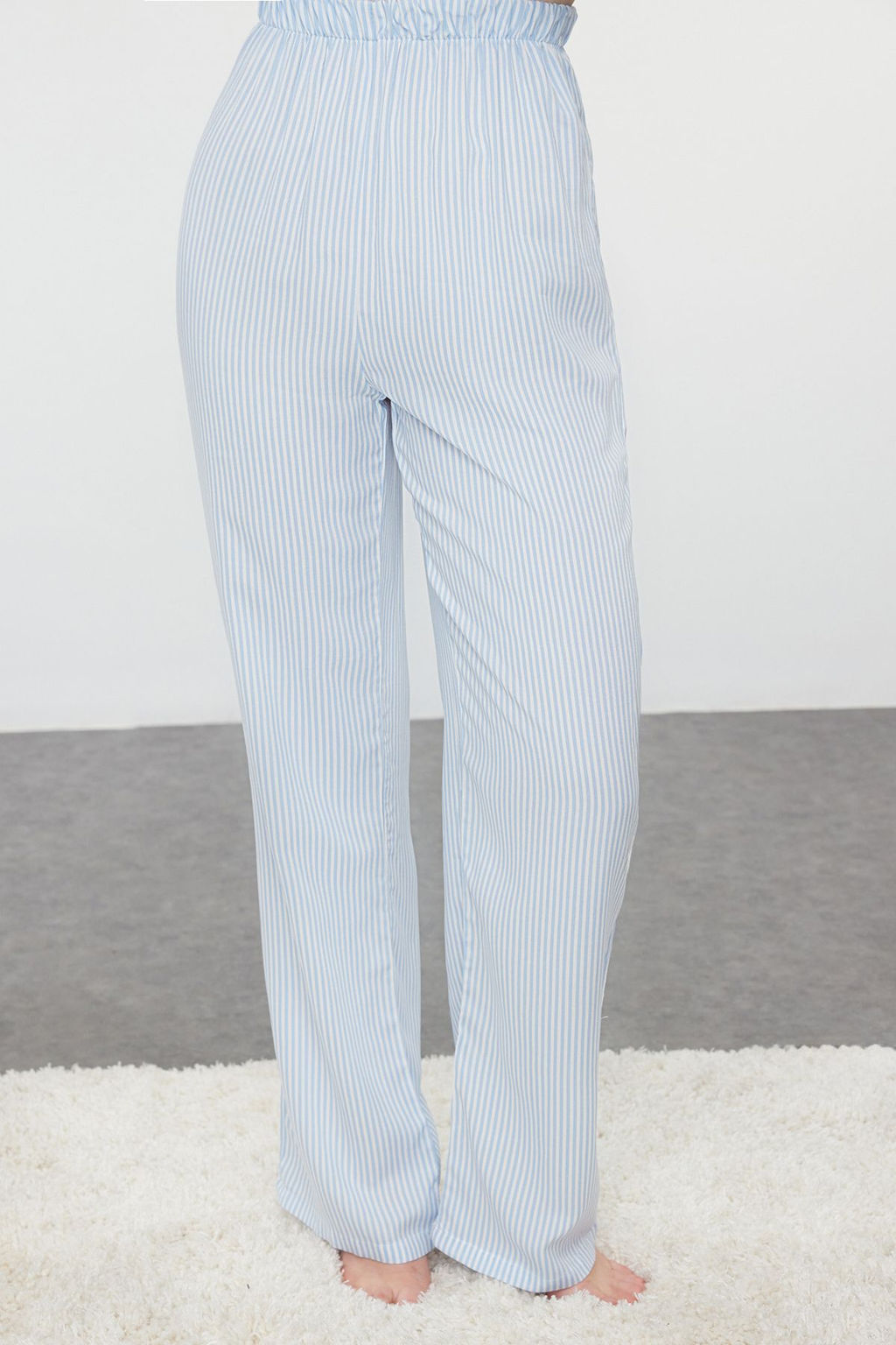 Ac?k Mavi Cizgili F?rf?r ve Kurdele/Fiyonk Detayl? Dokuma Pijama Tak?m? THMAW25PT00094 - Trendyolmilla фото 4
