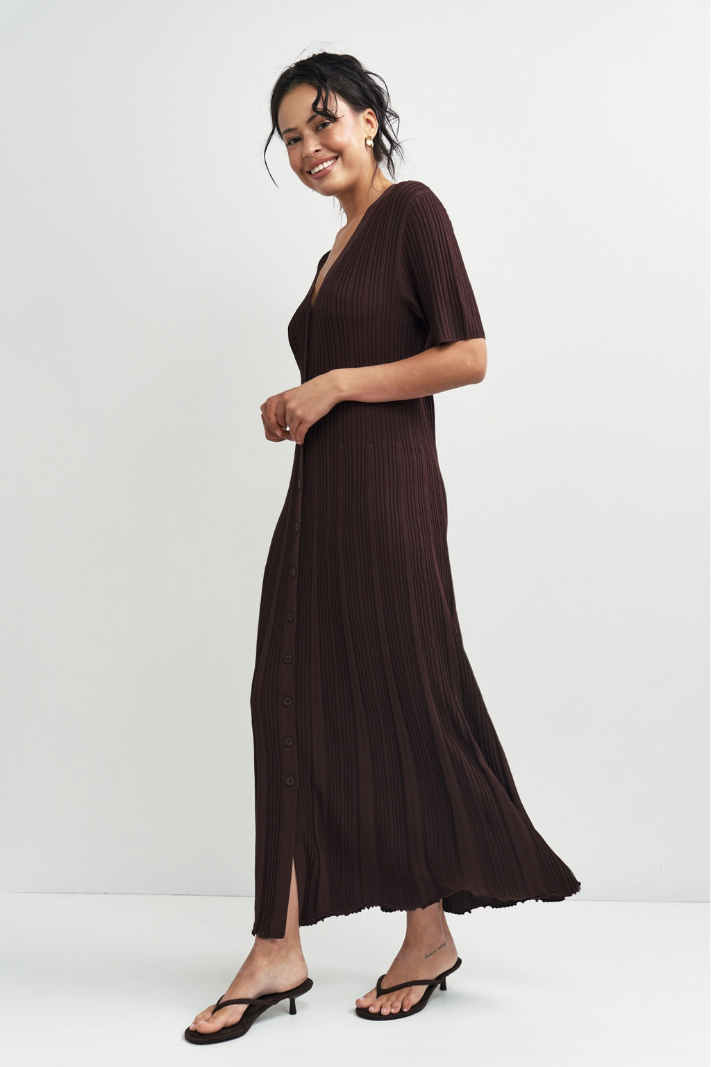 Платье трикотажное на пуговицах Коричневый - Erist store фото 2