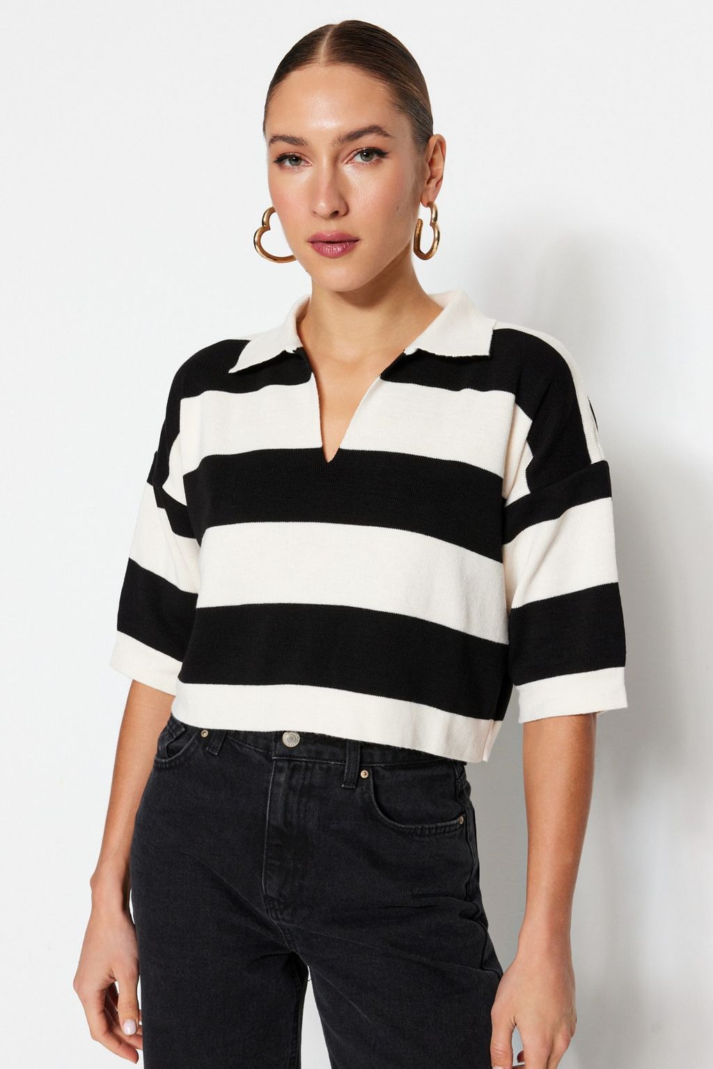 Siyah Crop Polo Yaka Basic Cizgili Ince Triko Bluz TWOSS23KZ00010 - Trendyolmilla фото 2