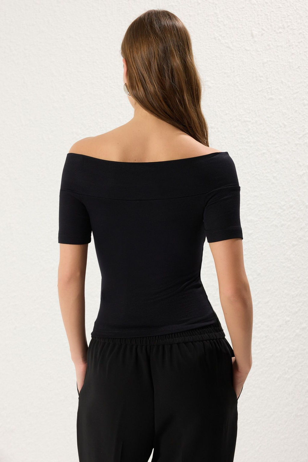 Siyah Gul Detayl? Fitted/Vucuda Oturan Esnek Orme Bluz TWOSS25BZ00219 - Trendyolmilla фото 5