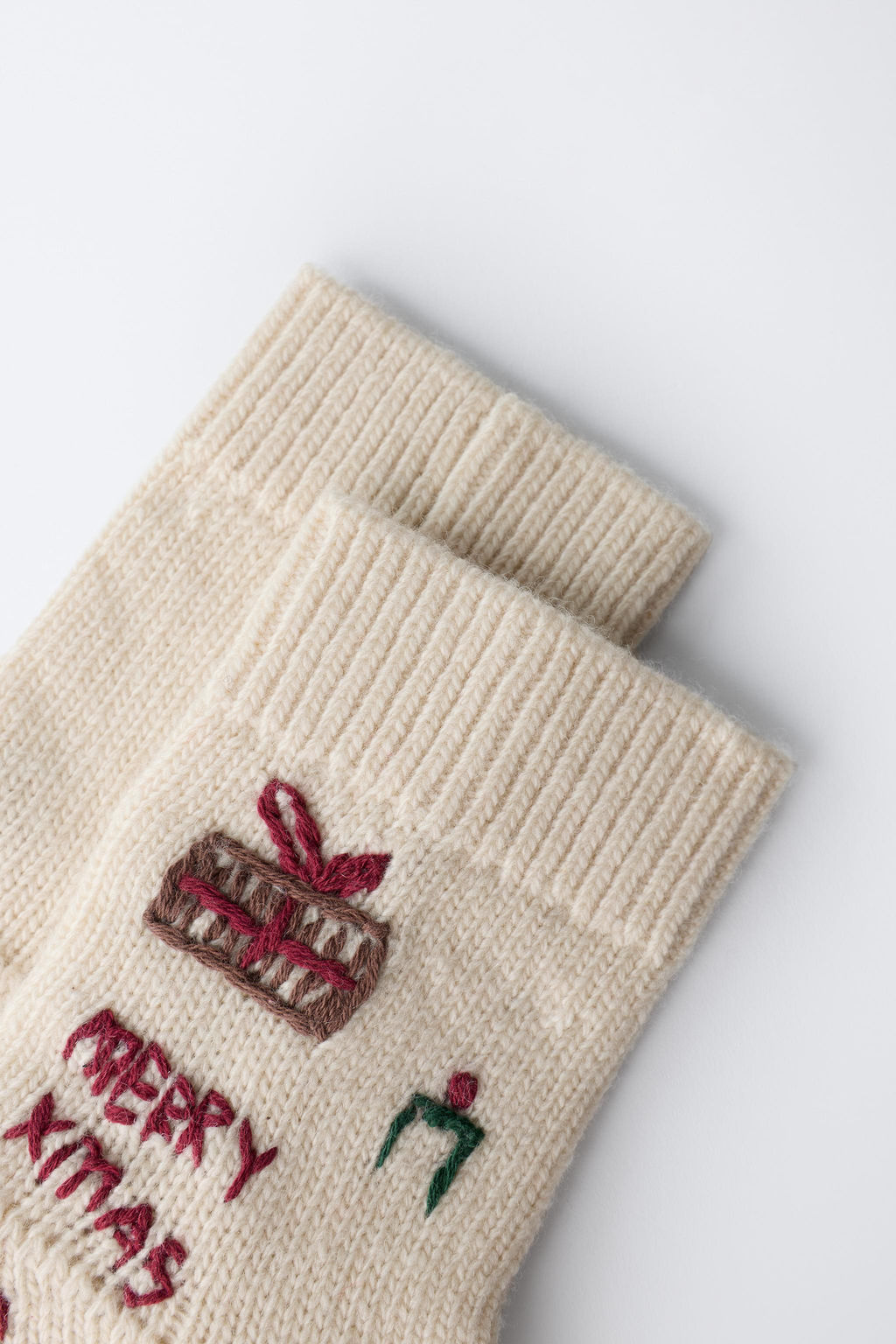 MID-CALF EMBROIDERED WOOL SOCKS