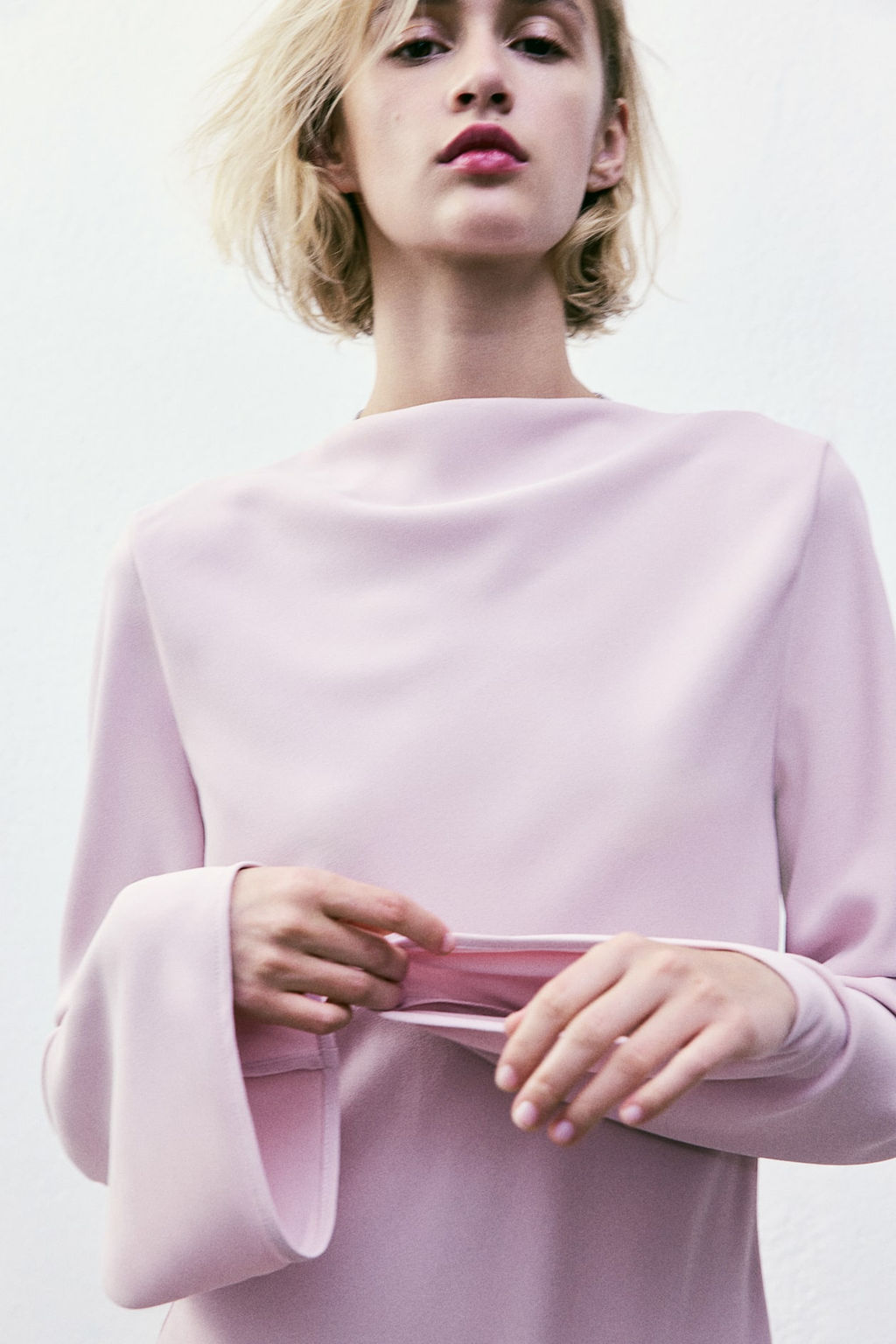 Vestido con espalda drapeada - H&m фото 3