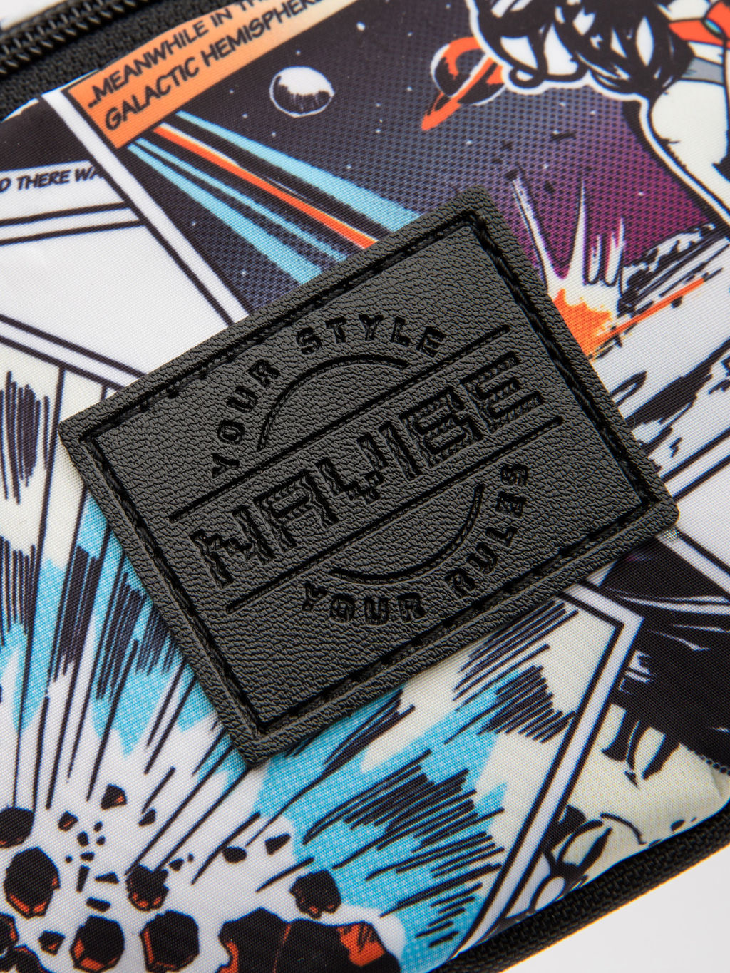 V48 401 213 Сумка поясная