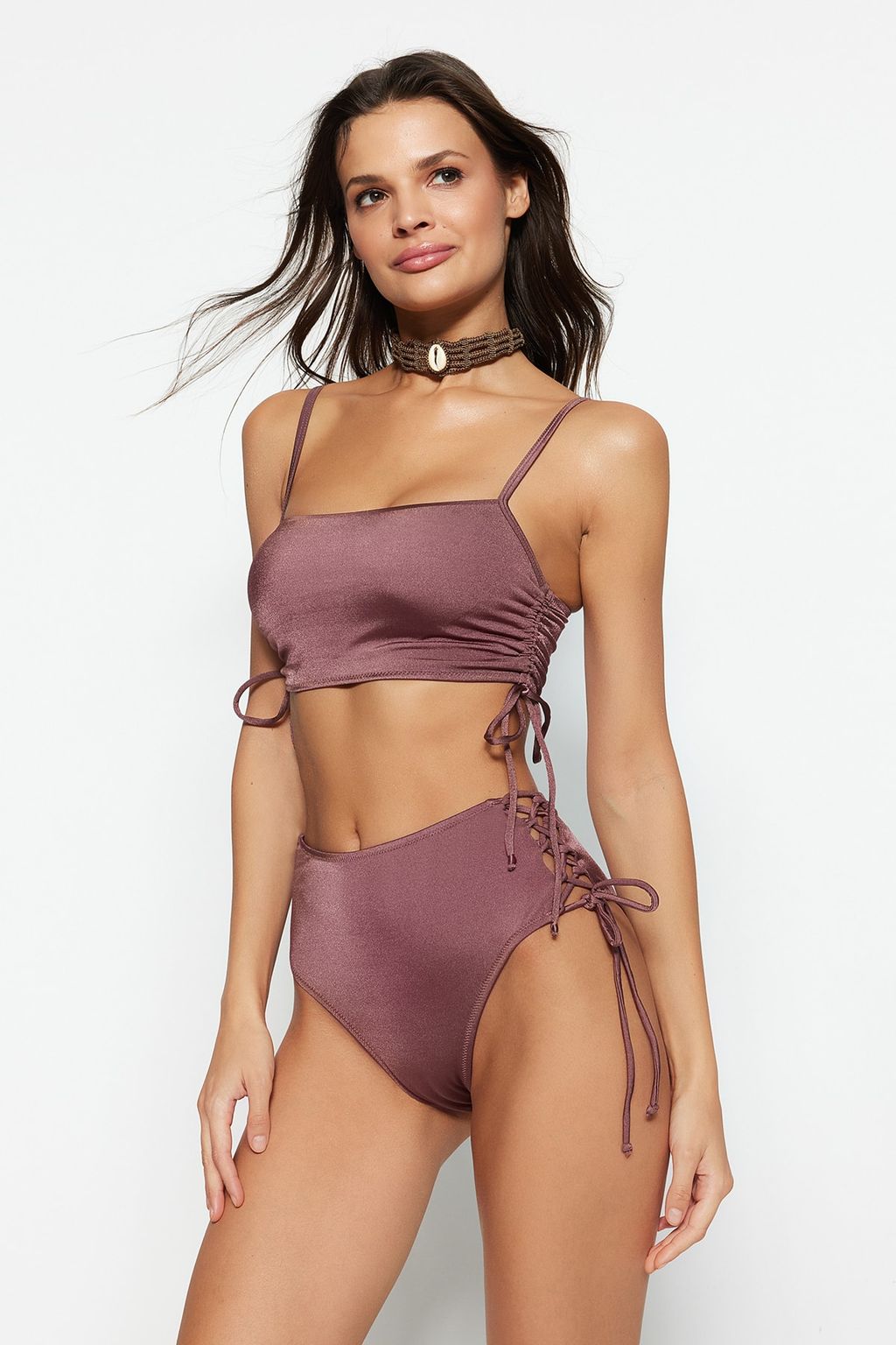 TRENDYOLMILLA Siyah Biyeli Yuksek Bel Hipster Bikini Alt? TBESS22BA0044  фото 2