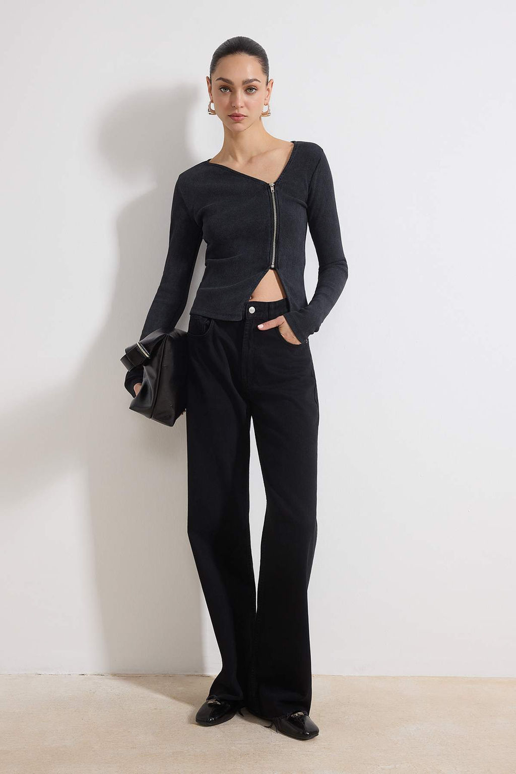 Antrasit Fitted Asimetrik Yaka Fermuarl? Eskitme/Soluk Efektli Esnek Orme Bluz TWOSS26BZ00271