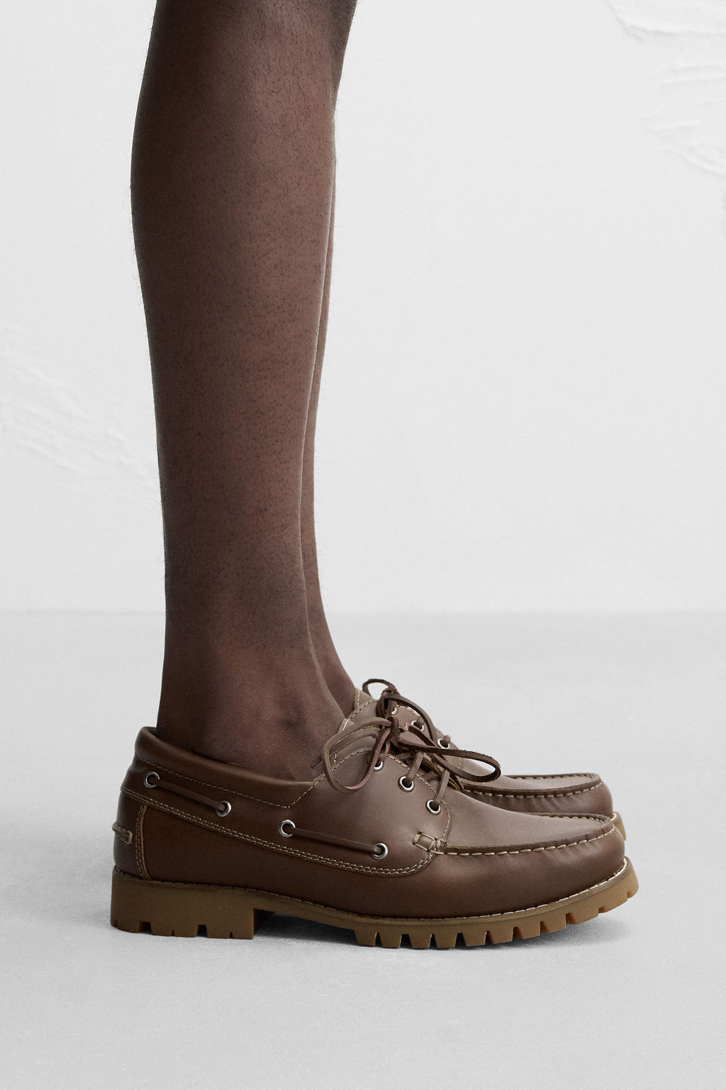LEATHER DECK SHOES